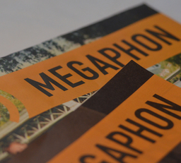 MEGAPHON | eine Straßenzeitung, die von Menschen in Not verkauft wird:  (© e-dvertising)